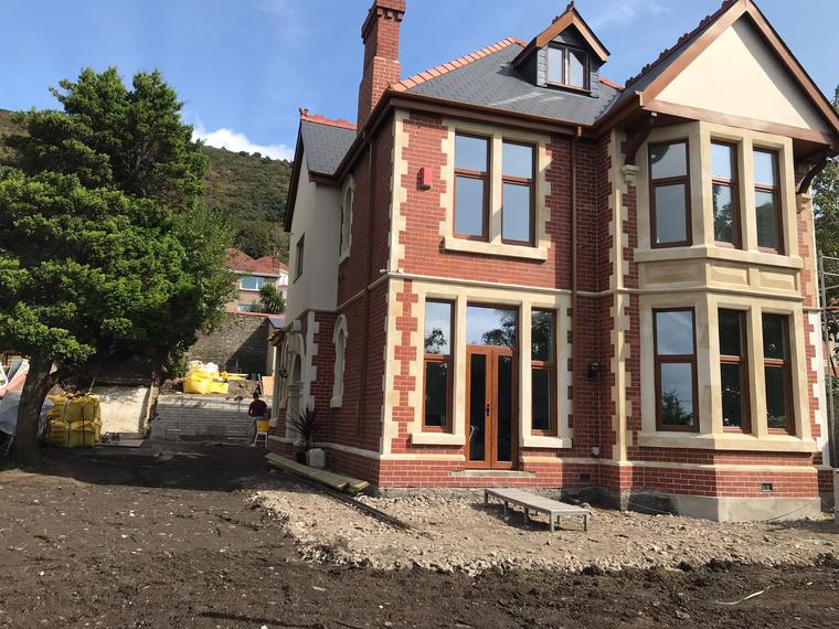 Full House Renovation, Port Talbot, photo 1